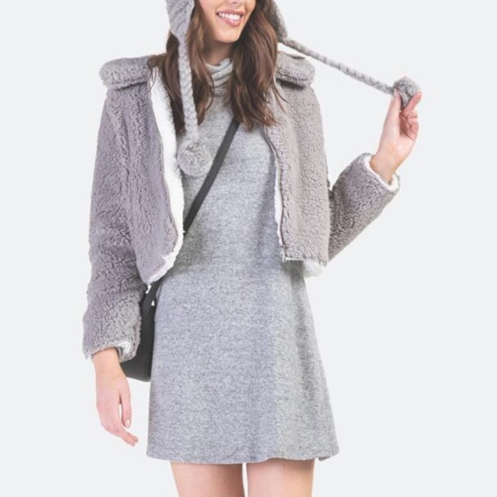 NWT Cropped Gray Sherpa Jacket Size L